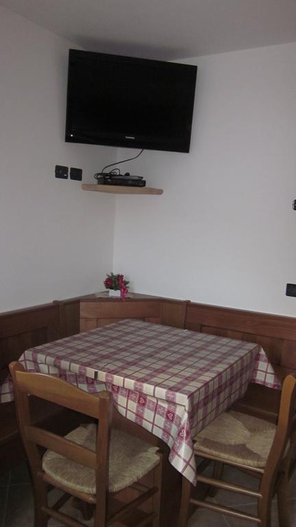 Cesa Raggio Di Sole Apartment อารับบา ห้อง รูปภาพ